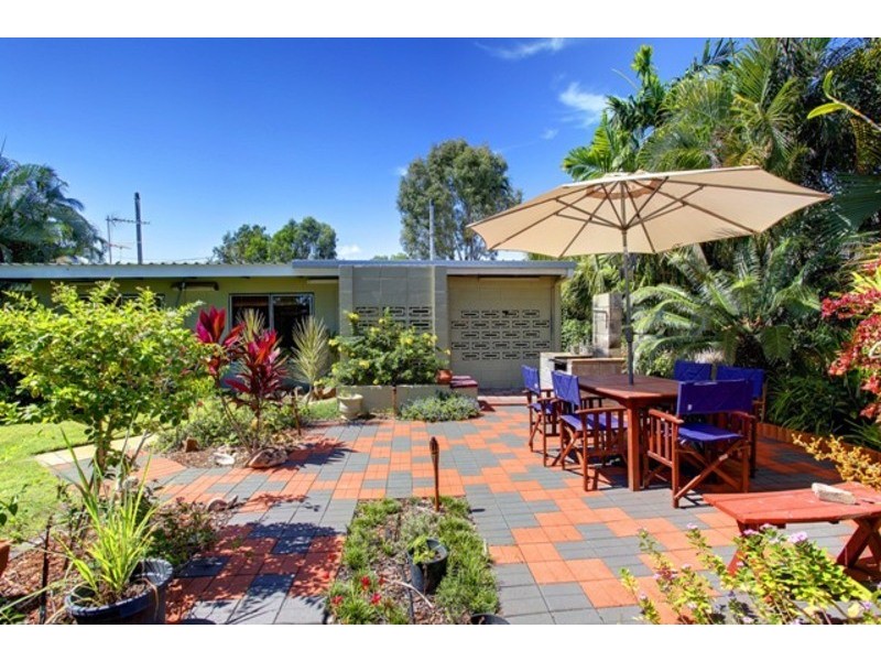 15 Sallows Street, Pallarenda QLD 4810