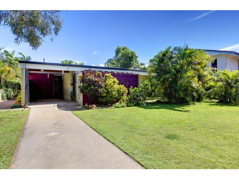 15 Sallows Street, Pallarenda QLD 4810
