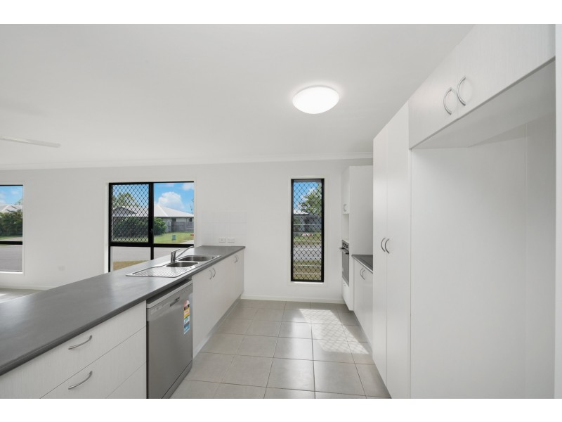 60 Franklin Drive, Mount Louisa QLD 4814