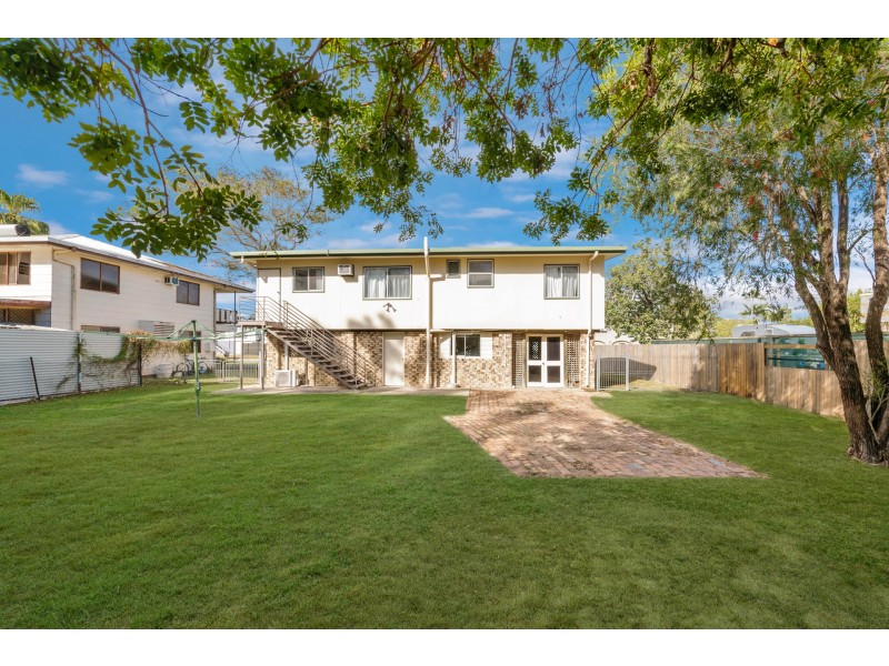 4 Merryl Street, Rasmussen QLD 4815
