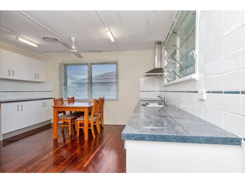 25 Hutchins Street, Heatley QLD 4814