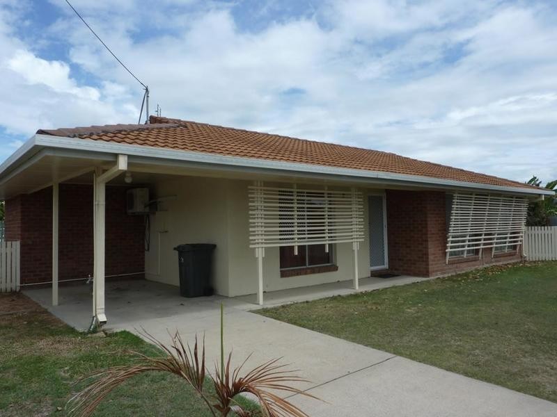 12 Josephine Crescent, Rasmussen QLD 4815