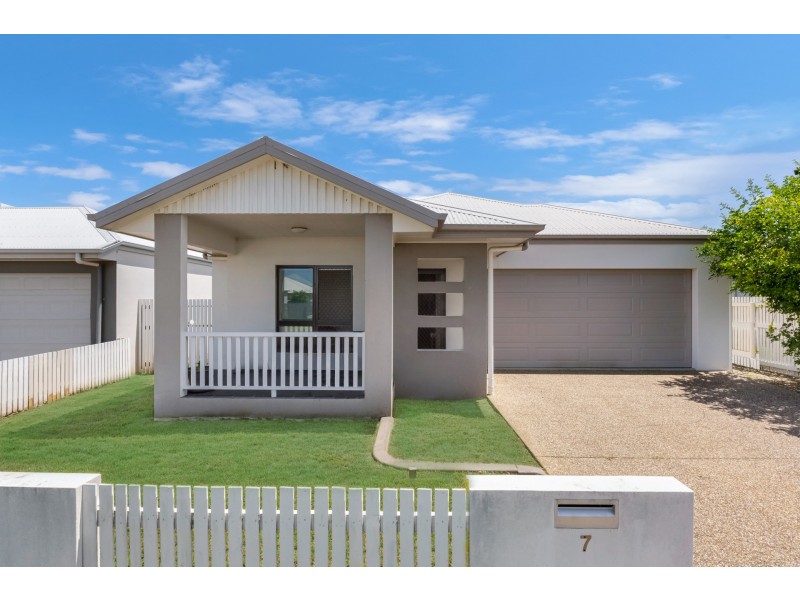 7 Huntsmans Crescent, Shaw QLD 4818