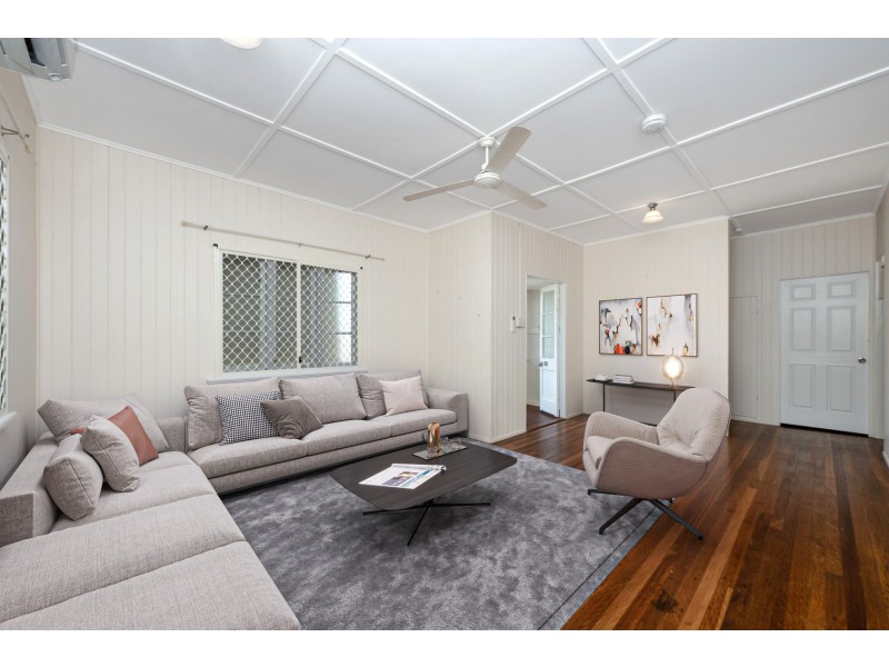 120 Miles Avenue, Kelso QLD 4815