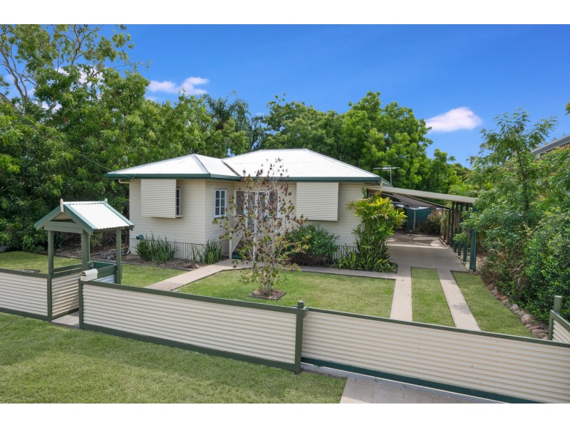 120 Miles Avenue, Kelso QLD 4815