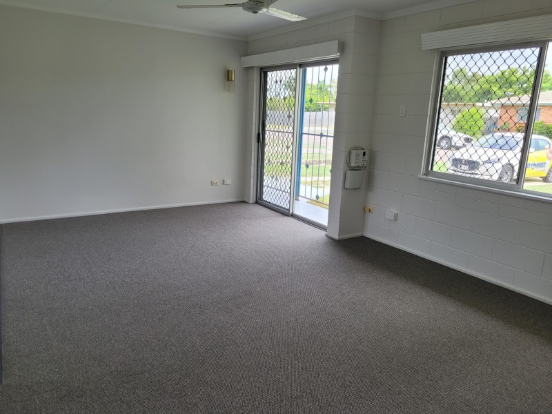 8 Gill Street, Kirwan QLD 4817