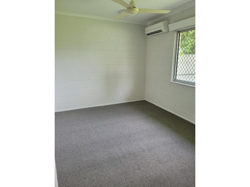 8 Gill Street, Kirwan QLD 4817