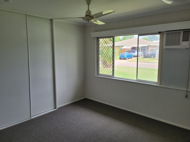 8 Gill Street, Kirwan QLD 4817