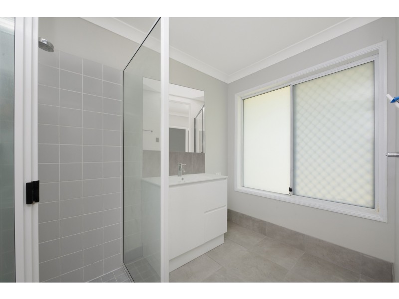 16 Guinane Court, Kelso QLD 4815