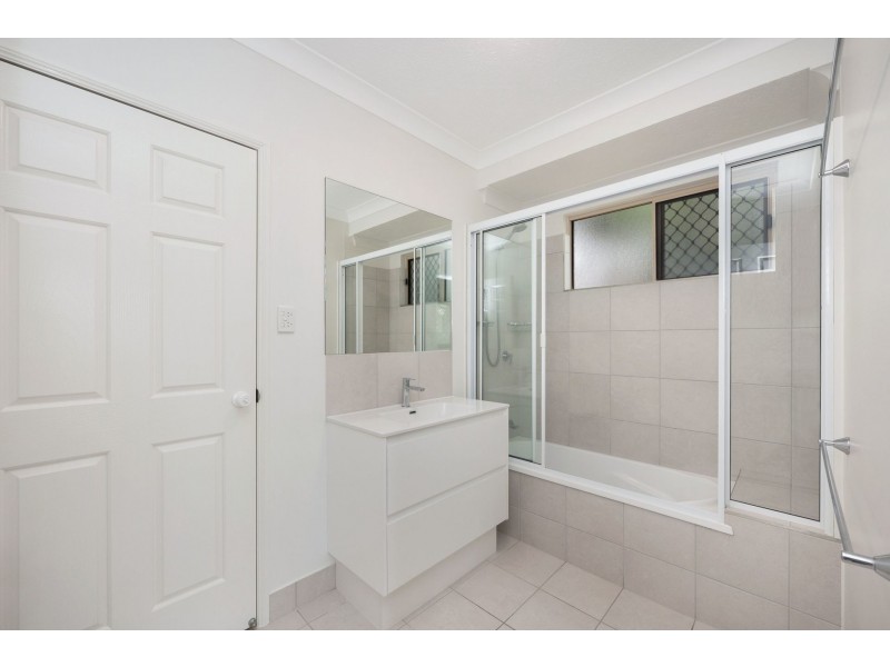 9 Jewel Court, Rasmussen QLD 4815