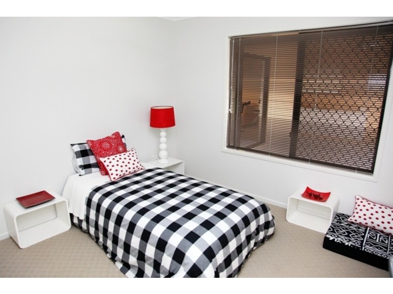 3 Franklin Drive, Mount Louisa QLD 4814