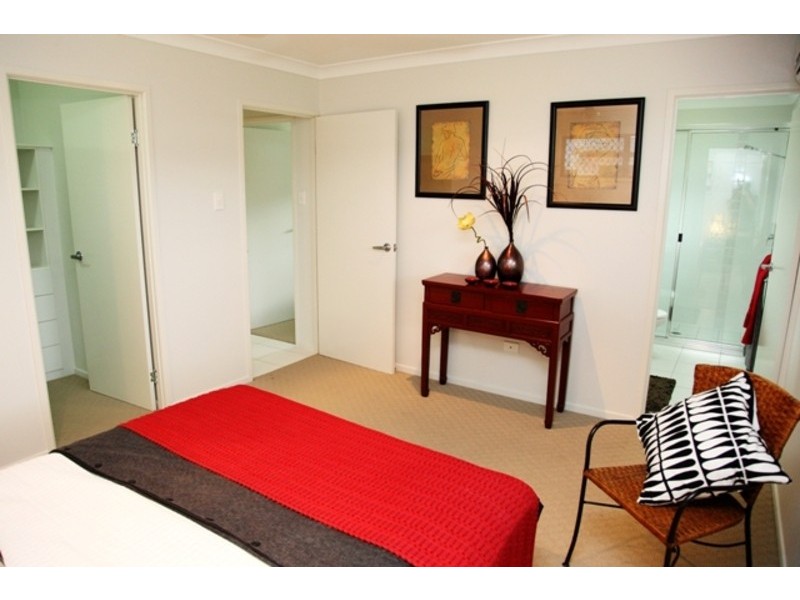 3 Franklin Drive, Mount Louisa QLD 4814