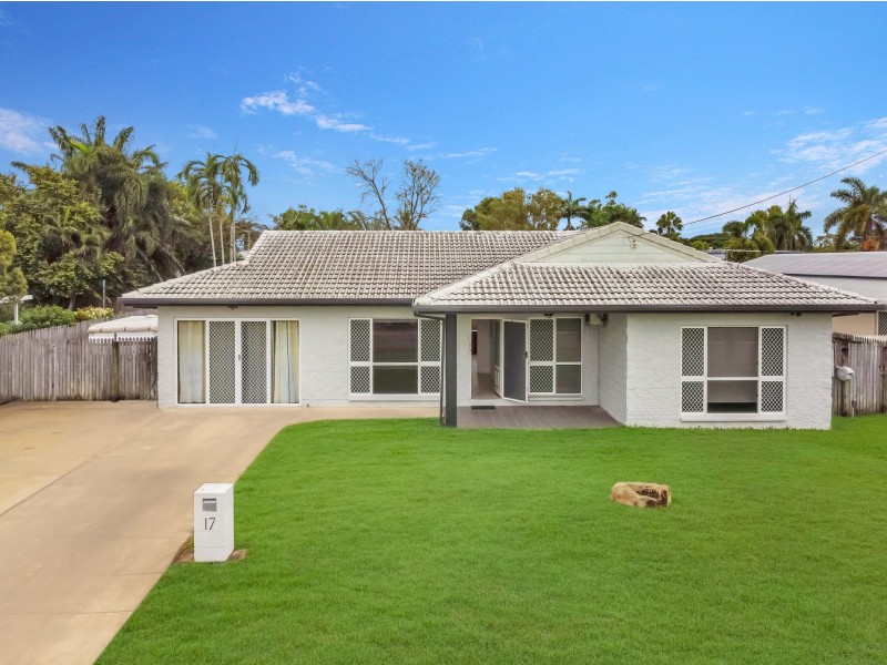 17 Feeney Avenue, Rasmussen QLD 4815