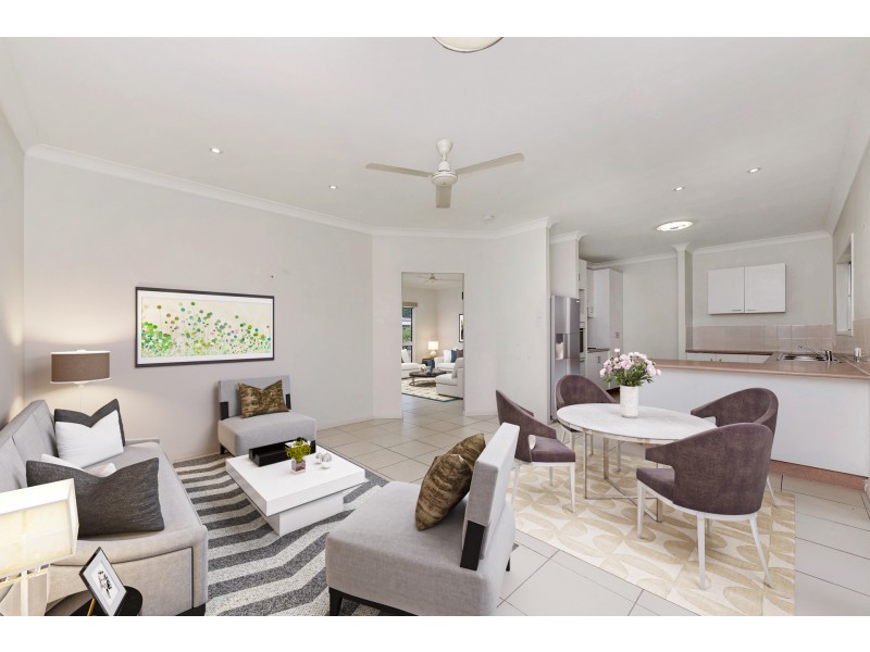 17 Feeney Avenue, Rasmussen QLD 4815