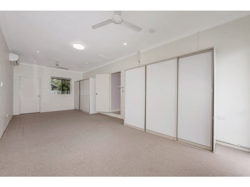 17 Feeney Avenue, Rasmussen QLD 4815