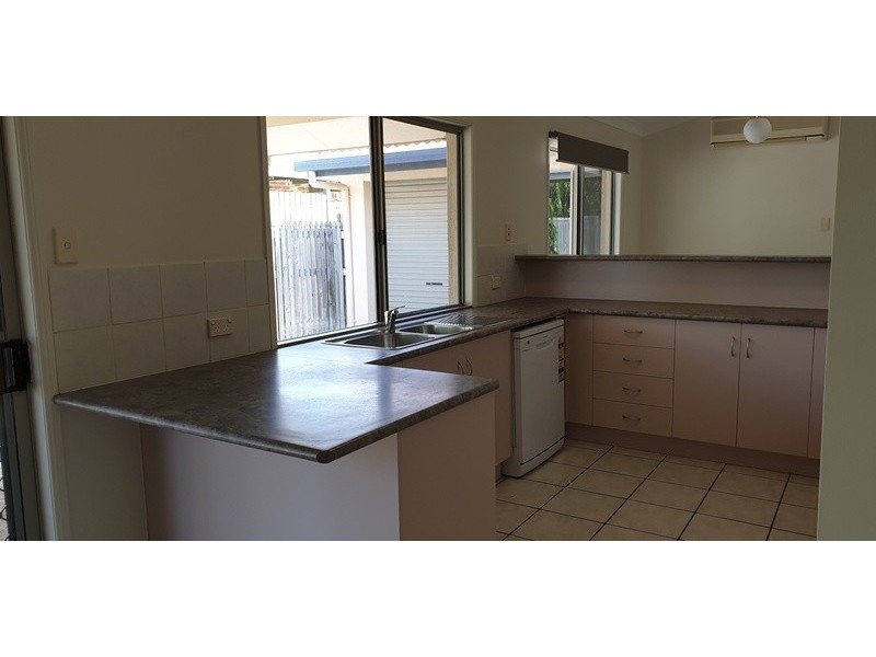 26 Columbia Way, Douglas QLD 4814