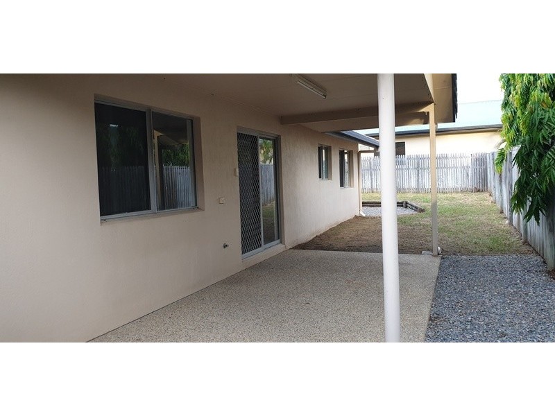 26 Columbia Way, Douglas QLD 4814
