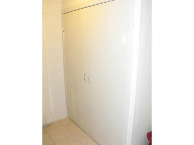 2/39 Armstrong Street, Hermit Park QLD 4812