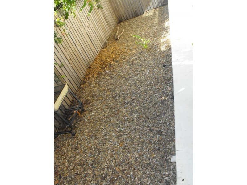 2/39 Armstrong Street, Hermit Park QLD 4812