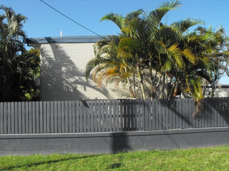 2/39 Armstrong Street, Hermit Park QLD 4812