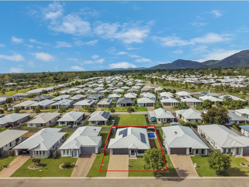 37 Bulla Place, Kelso QLD 4815