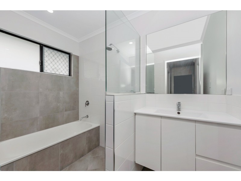 37 Bulla Place, Kelso QLD 4815