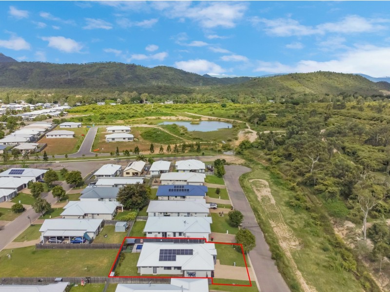 37 Bulla Place, Kelso QLD 4815