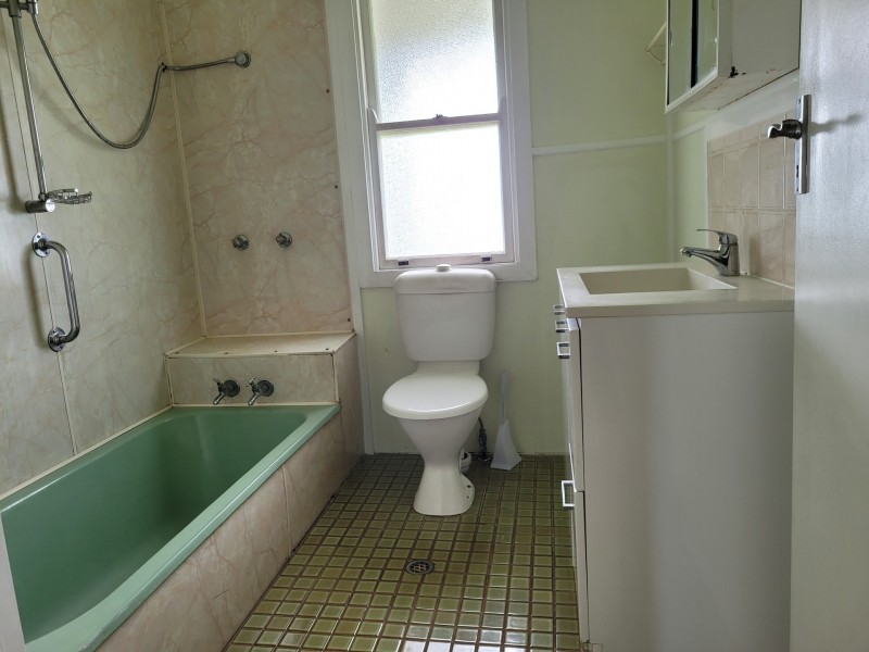 35 Peel Street, Garbutt QLD 4814