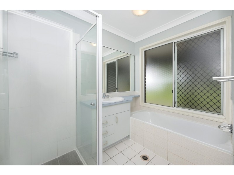 68 Kern Brothers Drive, Kirwan QLD 4817