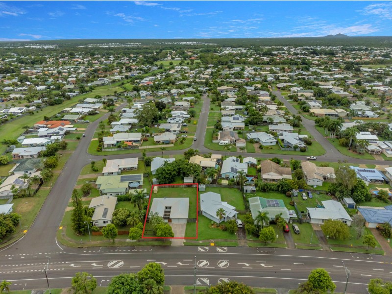 96 Kern Brothers Drive, Kirwan QLD 4817