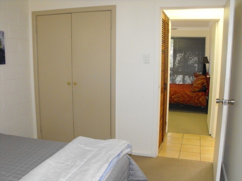 4/2 Cavendish Street, Pimlico QLD 4812