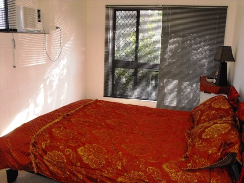 4/2 Cavendish Street, Pimlico QLD 4812