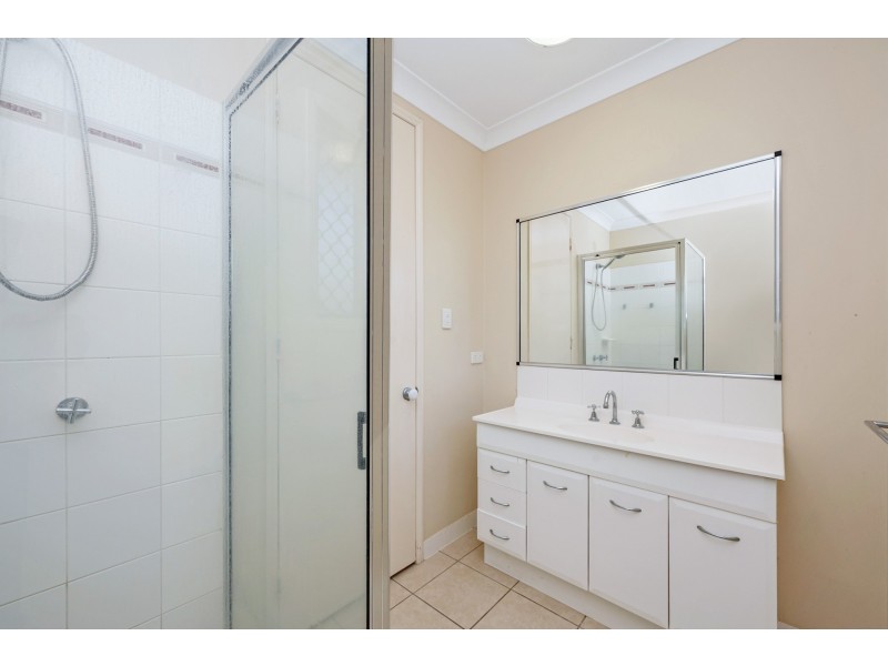 10 Greentree Circuit, Bushland Beach QLD 4818
