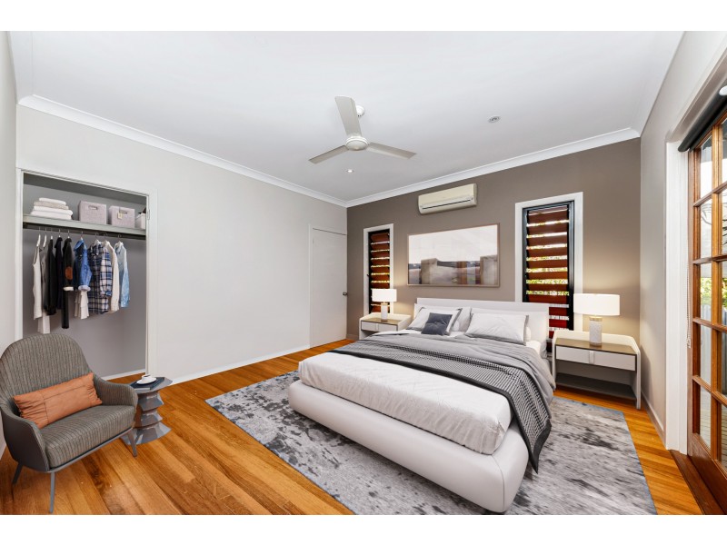 17 Sheerwater Parade, Douglas QLD 4814