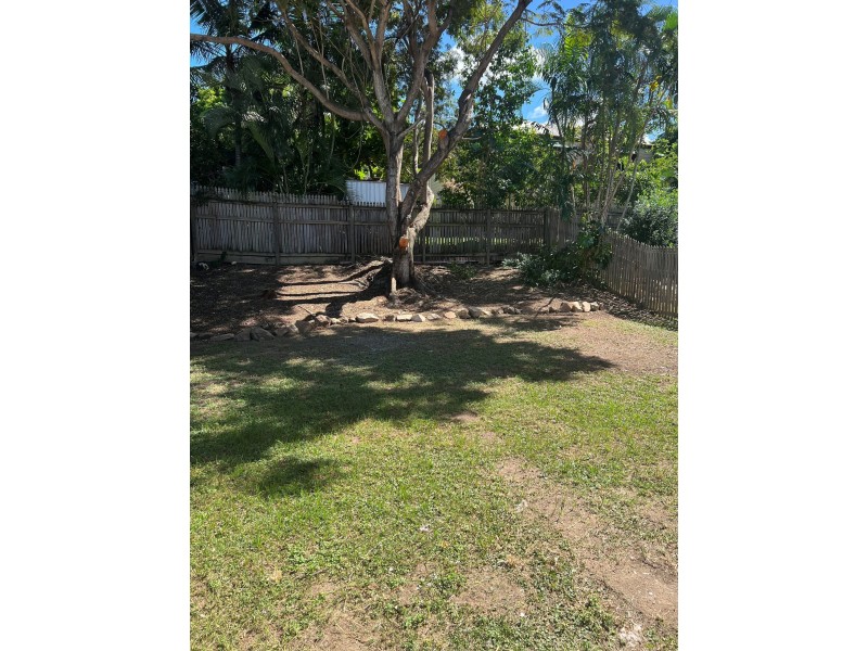 106 Riverbend Drive, Douglas QLD 4814