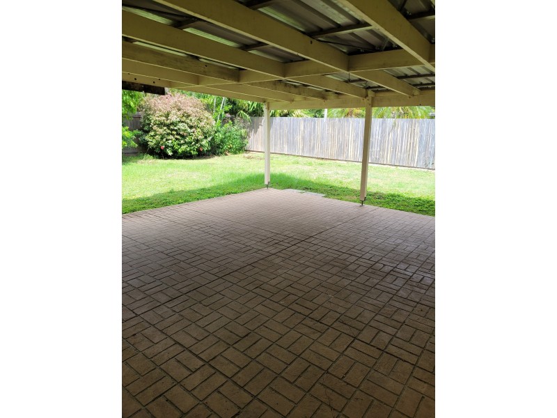 8 Canterbury Road, Kirwan QLD 4817