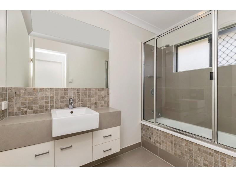 17 Warrill Place, Kelso QLD 4815