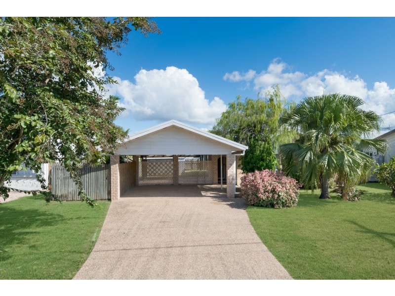 16 Amber Avenue, Rasmussen QLD 4815