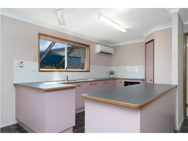 16 Amber Avenue, Rasmussen QLD 4815