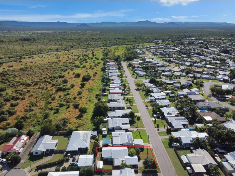 16 Amber Avenue, Rasmussen QLD 4815