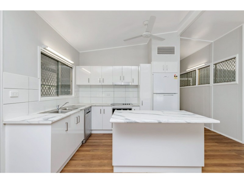 37 Poinciana Street, Cranbrook QLD 4814