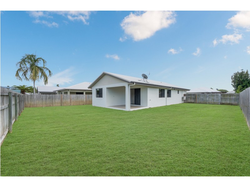 13 Hollanders Crescent, Kelso QLD 4815