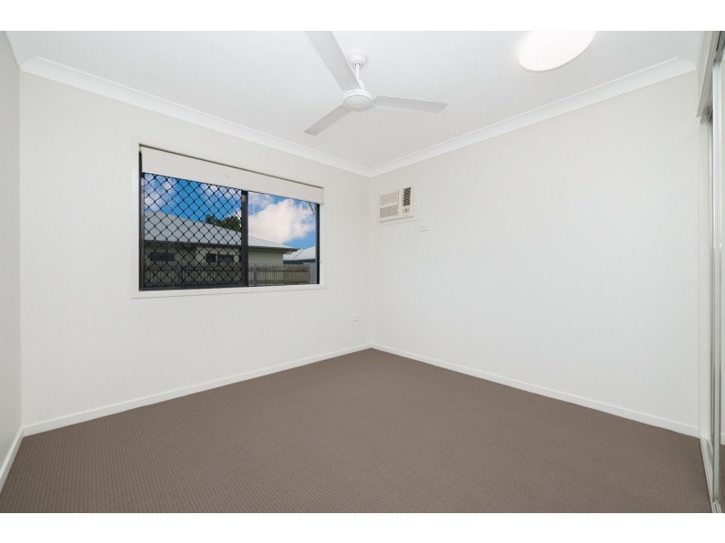 13 Hollanders Crescent, Kelso QLD 4815