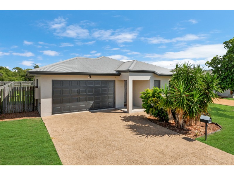 32 Hollanders Crescent, Kelso QLD 4815