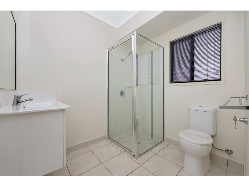 32 Hollanders Crescent, Kelso QLD 4815