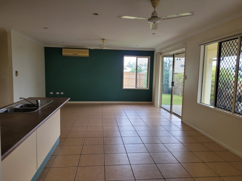 11 Lockyer Place, Mount Louisa QLD 4814