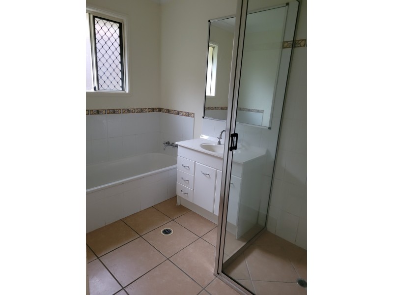 11 Lockyer Place, Mount Louisa QLD 4814