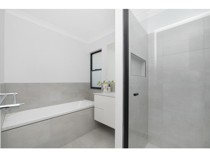 45 Salonika Circuit, Bushland Beach QLD 4818