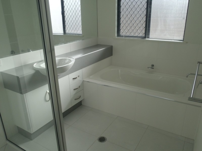 Mount Louisa QLD 4814