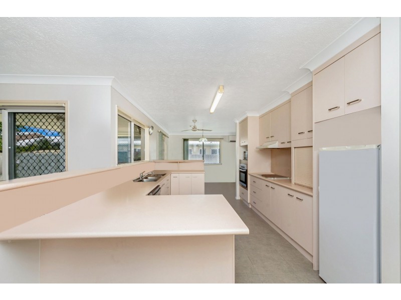 15 Cobham Crescent, Kirwan QLD 4817